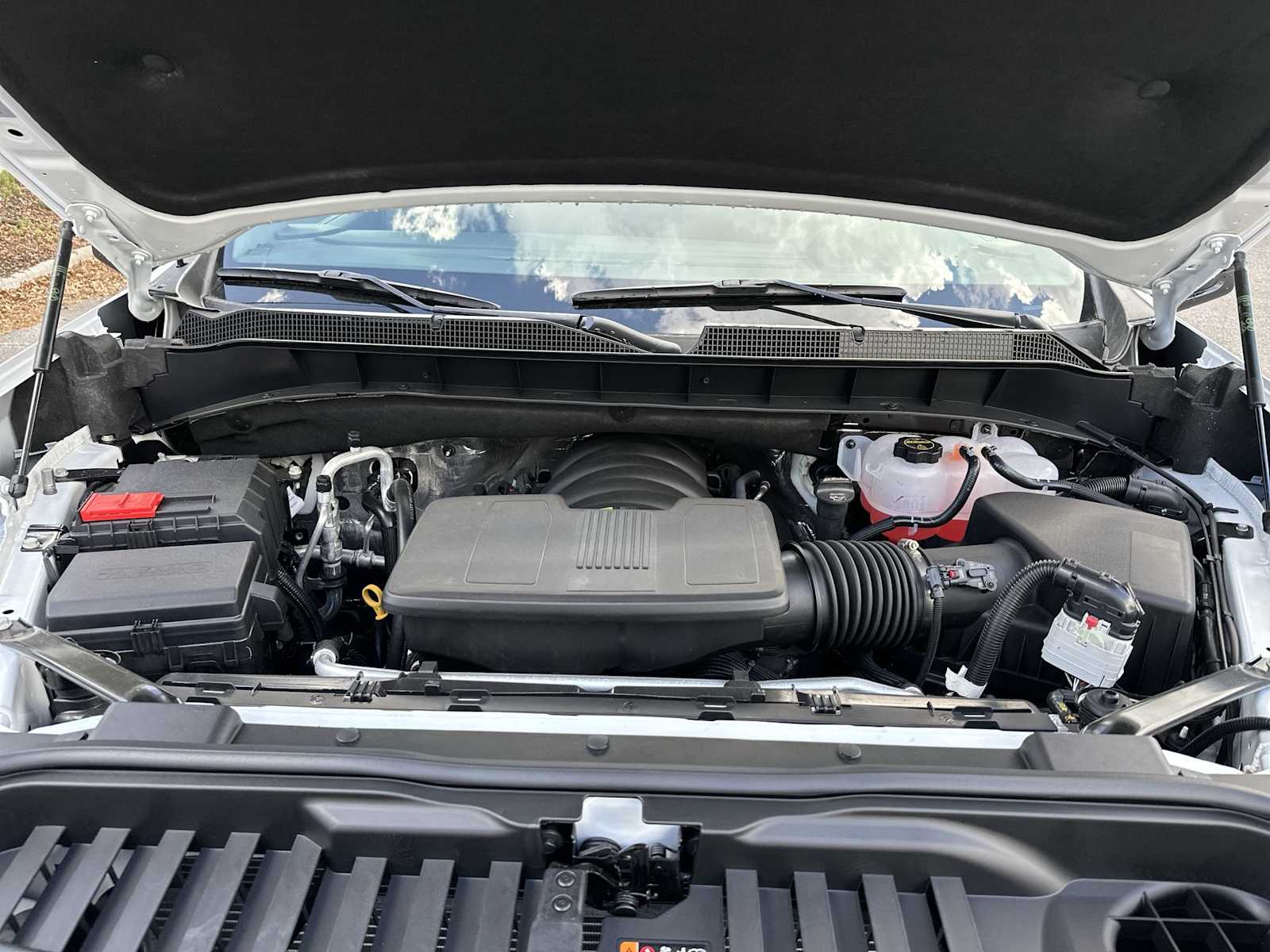 Thumbnail: 2026 Chevrolet Silverado 1500 - 13