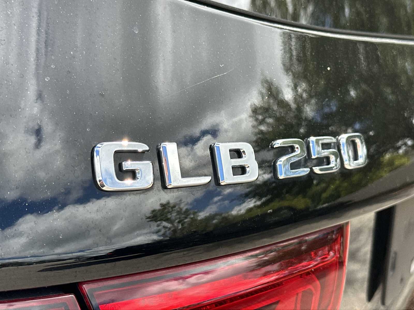Thumbnail: 2023 Mercedes-Benz GLB - 11