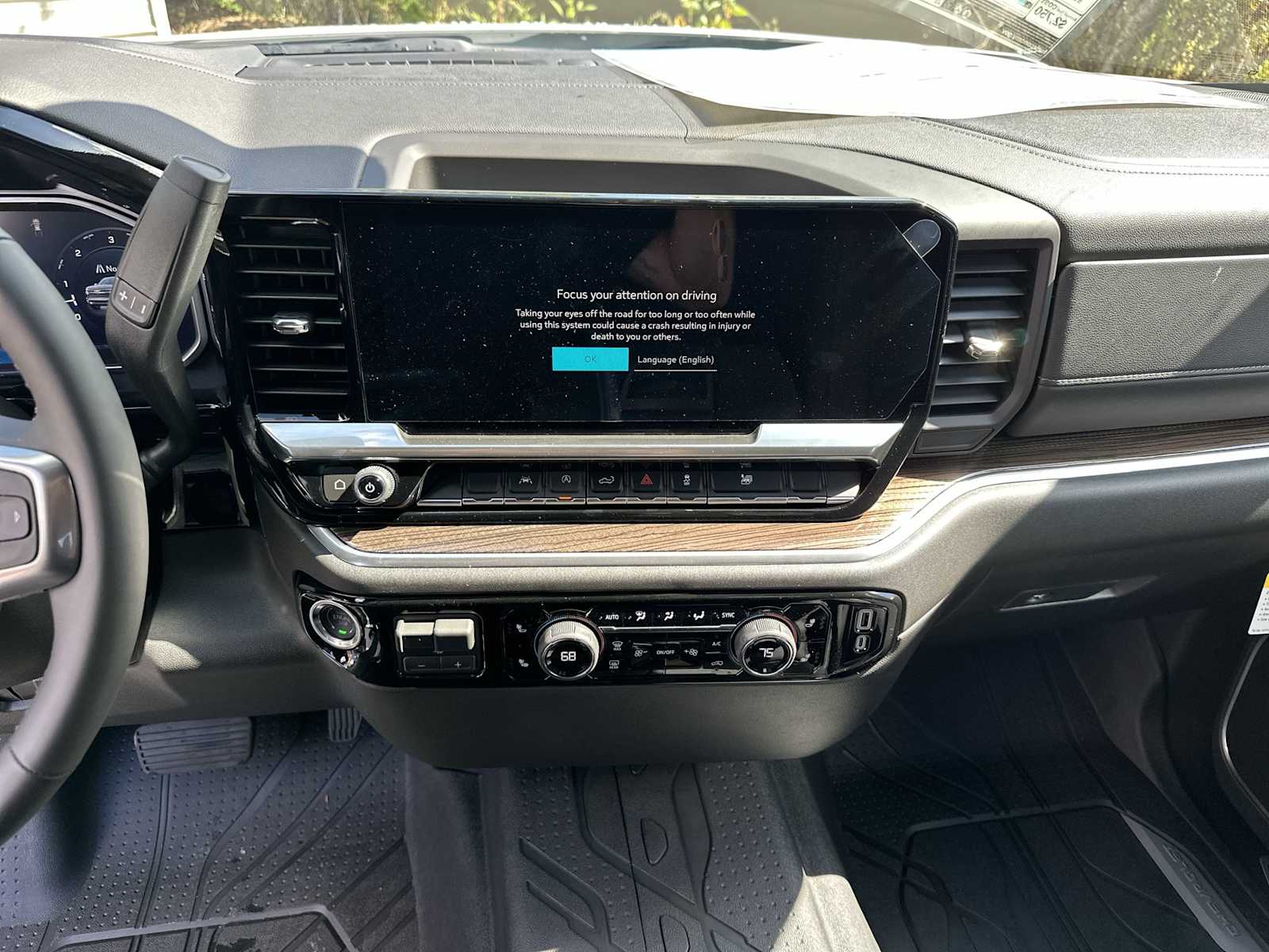 Thumbnail: 2026 Chevrolet Silverado 1500 - 21