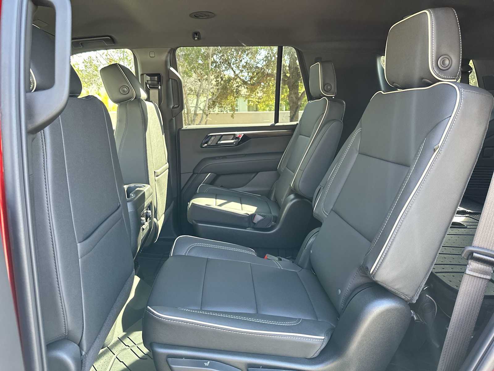 Thumbnail: 2026 Chevrolet Tahoe - 17