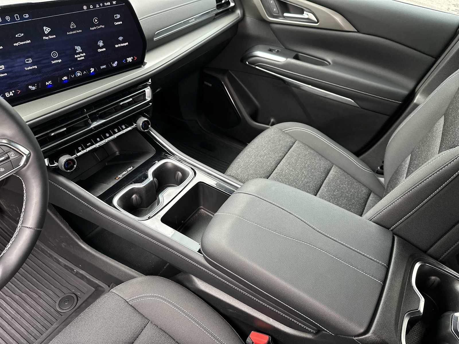 Thumbnail: 2025 Chevrolet Traverse - 21