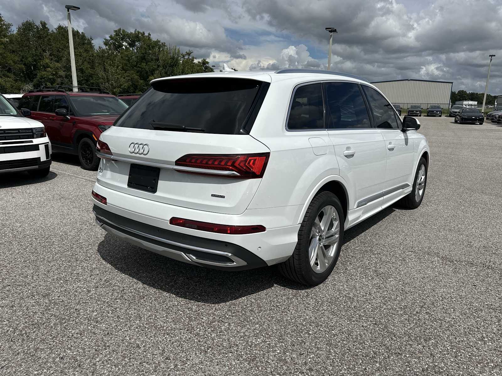 Thumbnail: 2024 Audi Q7 - 6