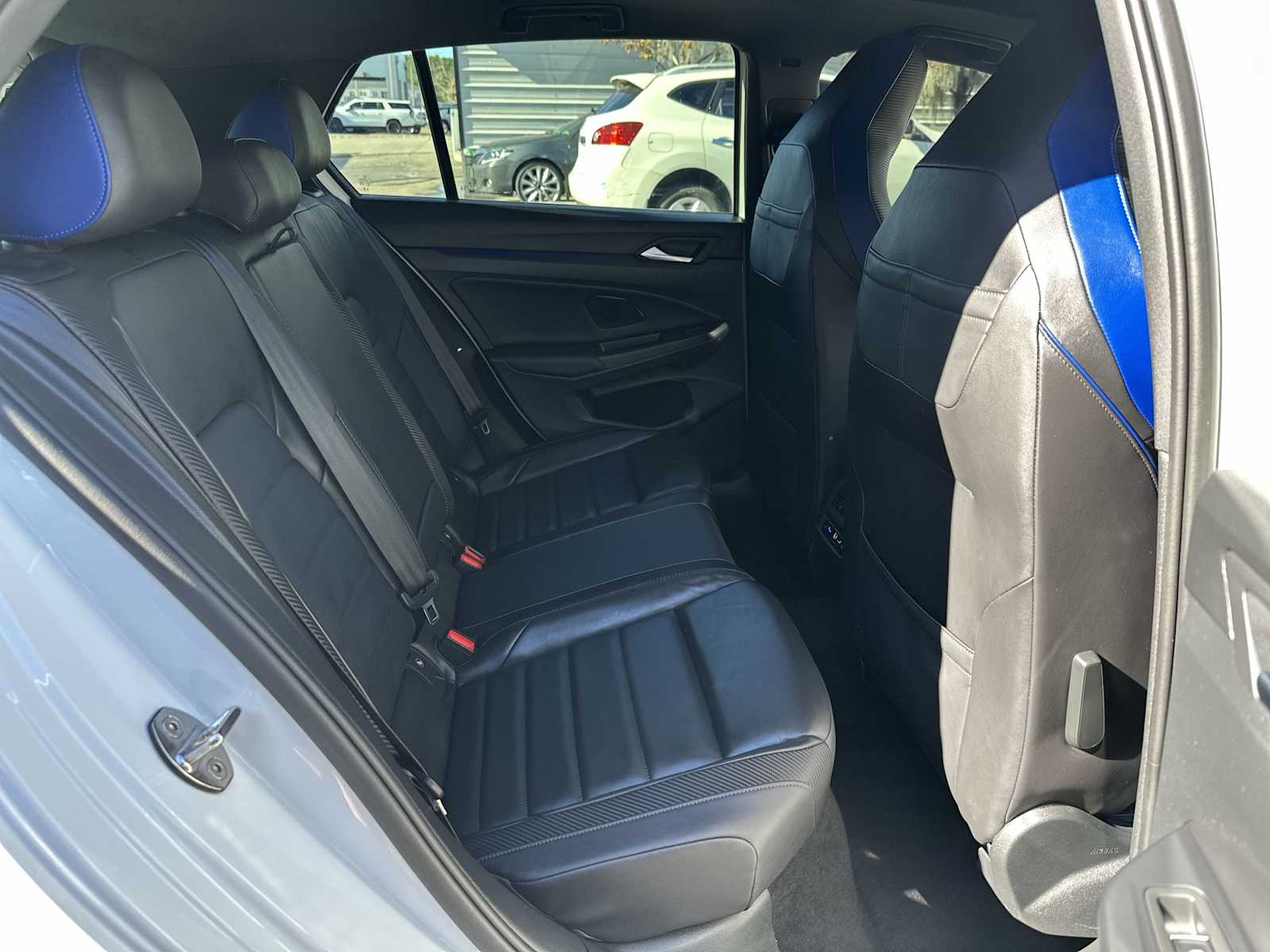 Thumbnail: 2023 Volkswagen Golf - 19