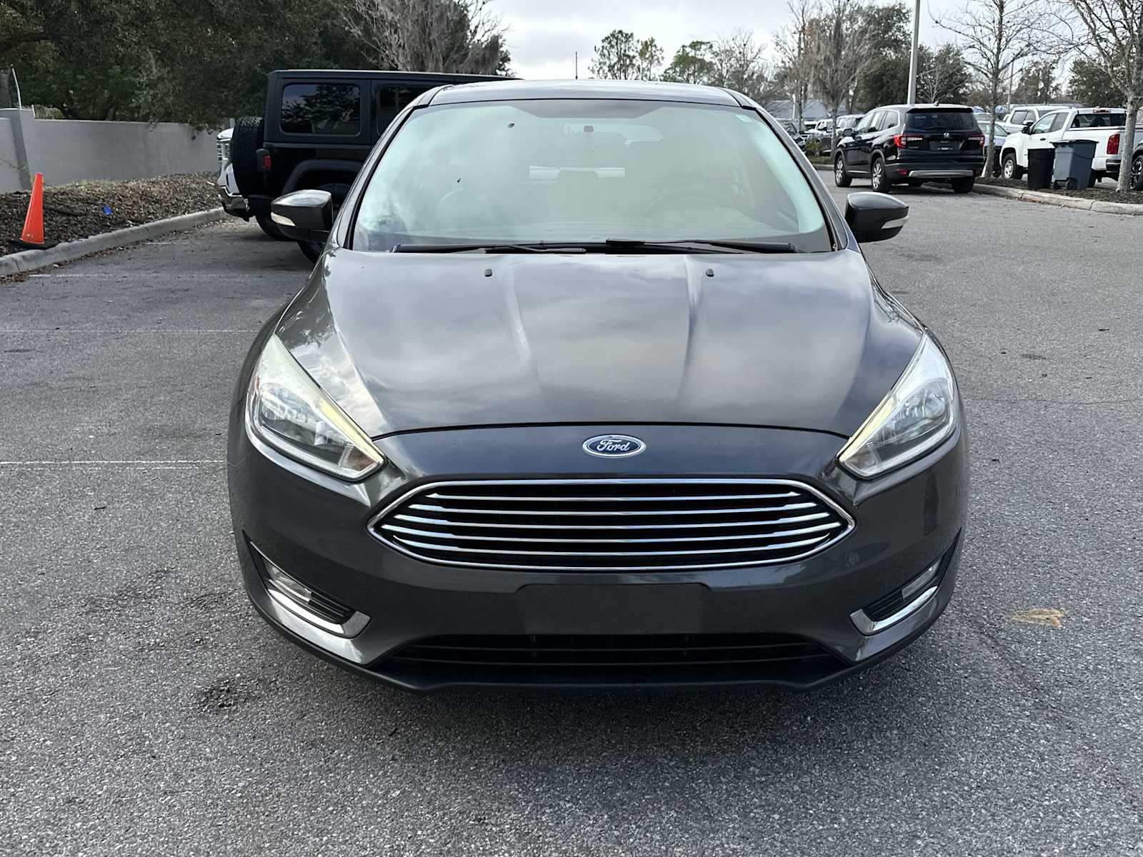 Thumbnail: 2015 Ford Focus - 9