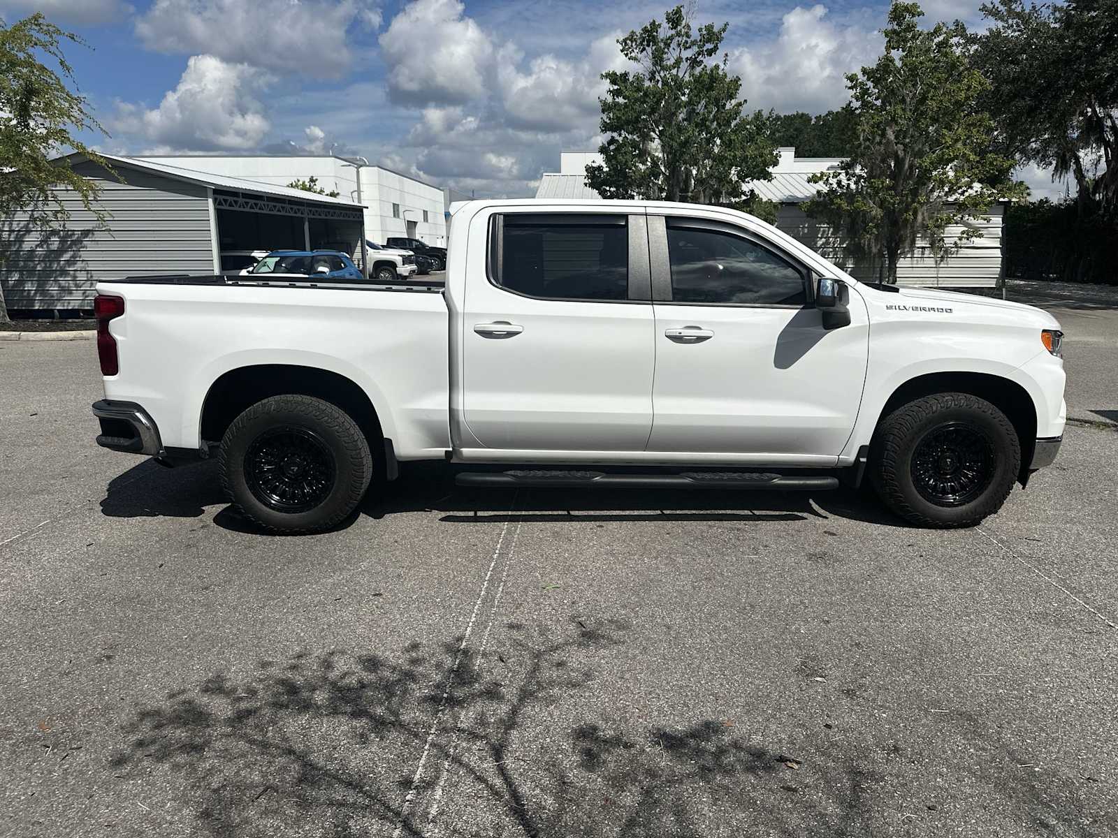 Thumbnail: 2023 Chevrolet Silverado 1500 - 7