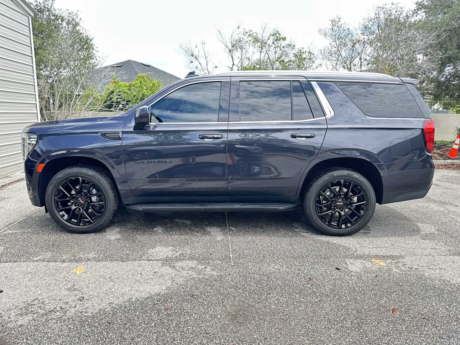 Thumbnail: 2023 GMC Yukon - 3