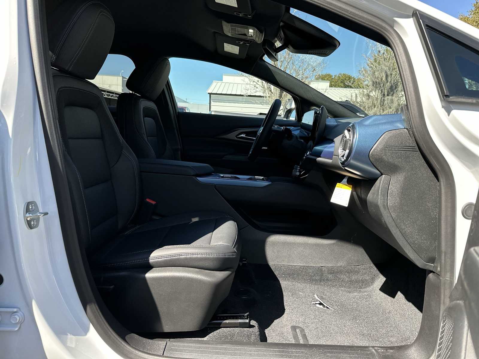 Thumbnail: 2026 Chevrolet Equinox - 19