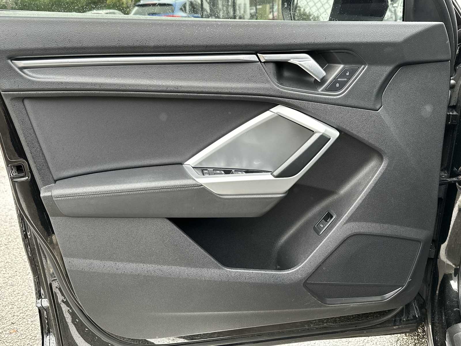 Thumbnail: 2020 Audi Q3 - 13