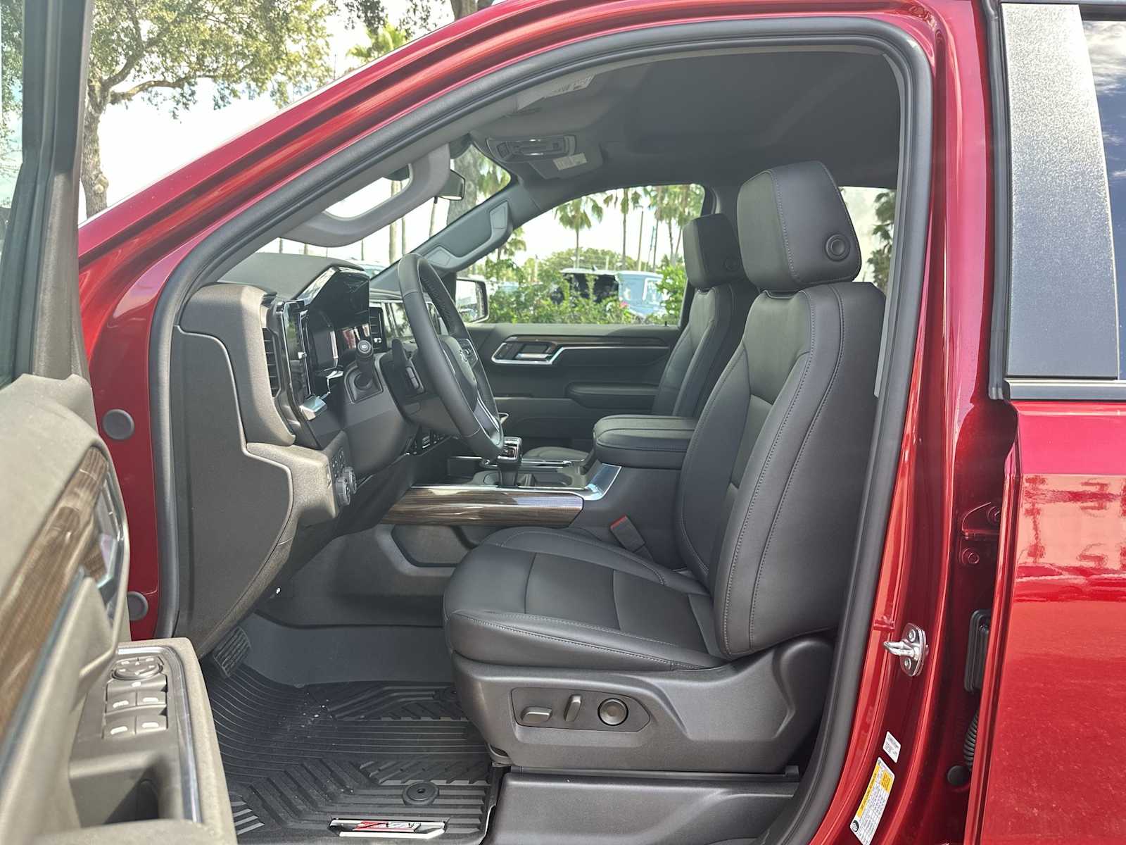 Thumbnail: 2026 Chevrolet Silverado 1500 - 2