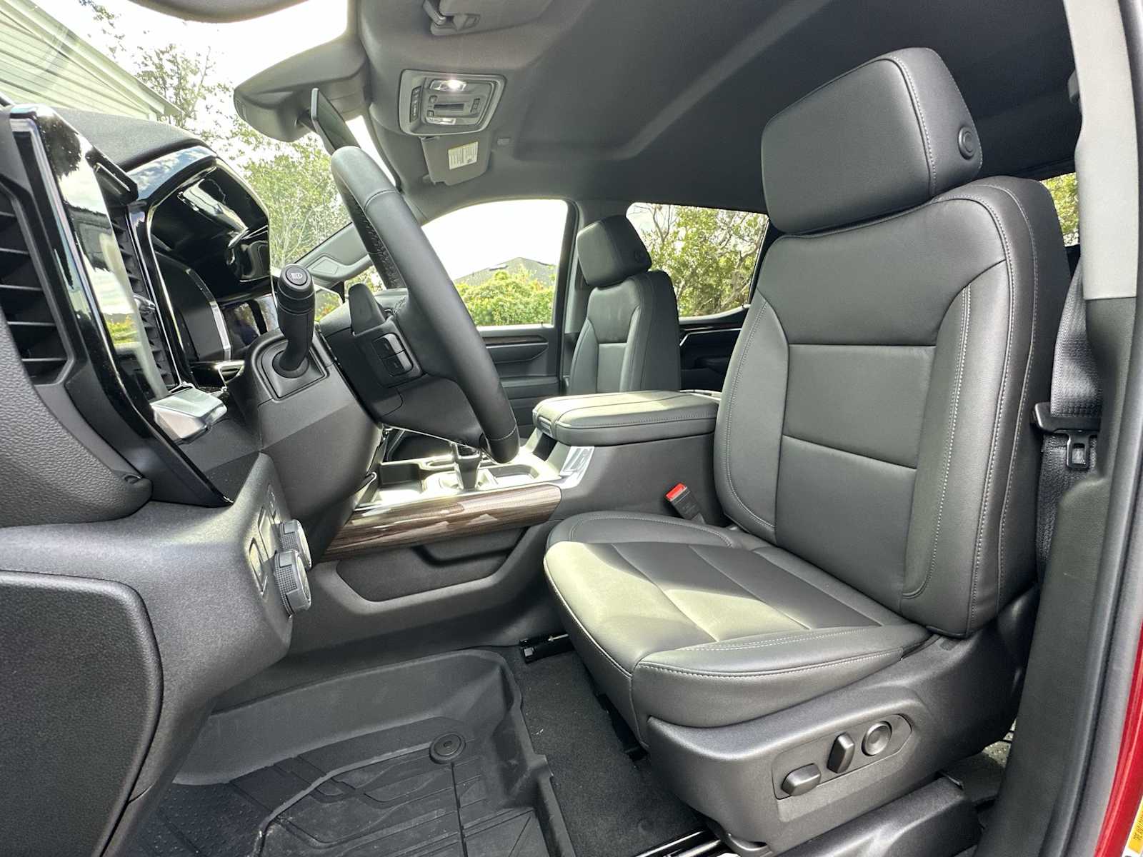 Thumbnail: 2026 Chevrolet Silverado 1500 - 15