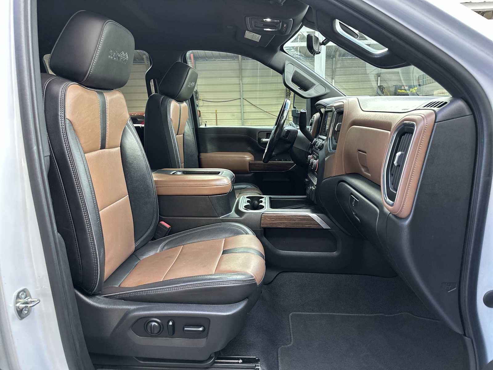 Thumbnail: 2020 Chevrolet Silverado 3500 - 19