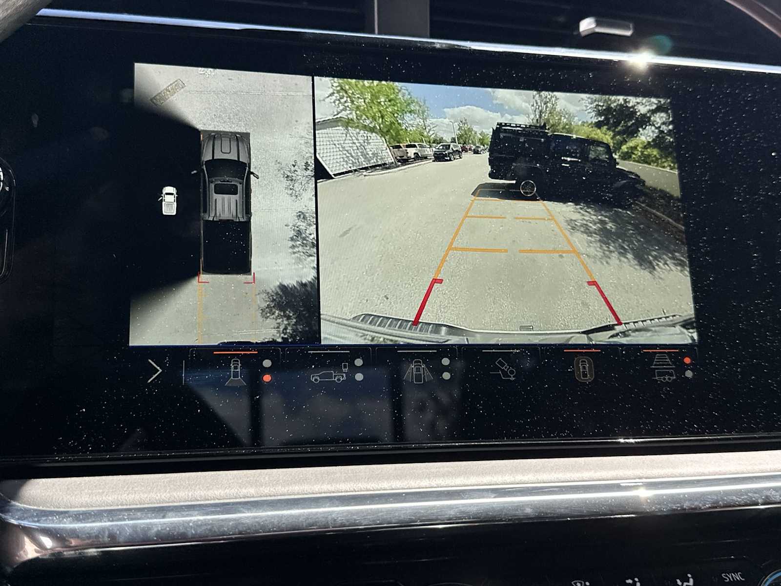 Thumbnail: 2024 GMC Sierra 3500 - 23