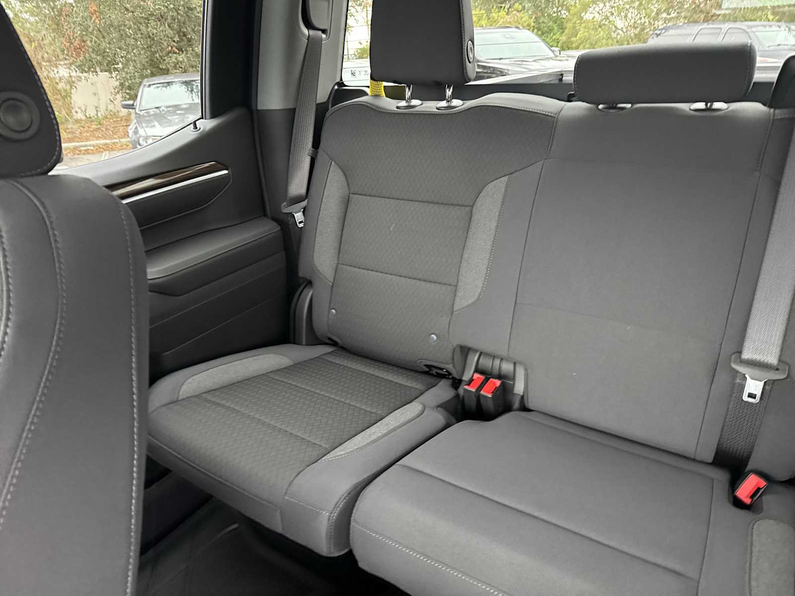 2025 Chevrolet Silverado 1500 LT 12