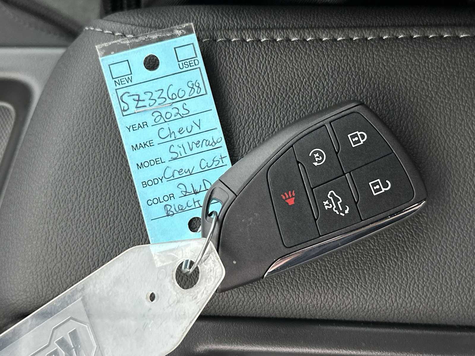 Thumbnail: 2025 Chevrolet Silverado 1500 - 26