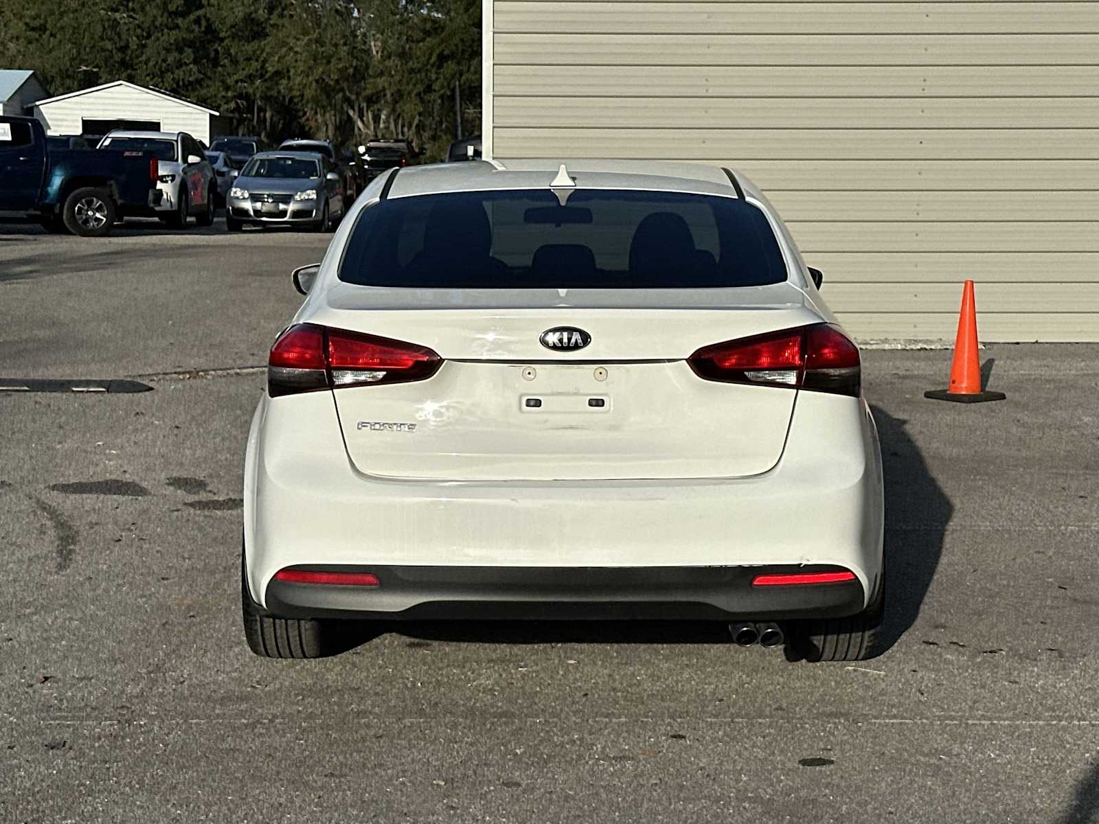 Thumbnail: 2018 Kia Forte - 5