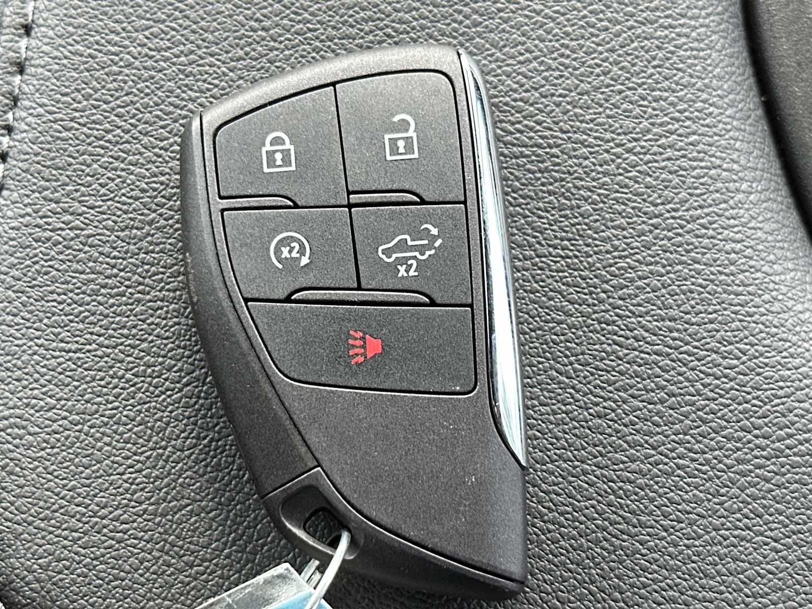 Thumbnail: 2026 Chevrolet Silverado 1500 - 26