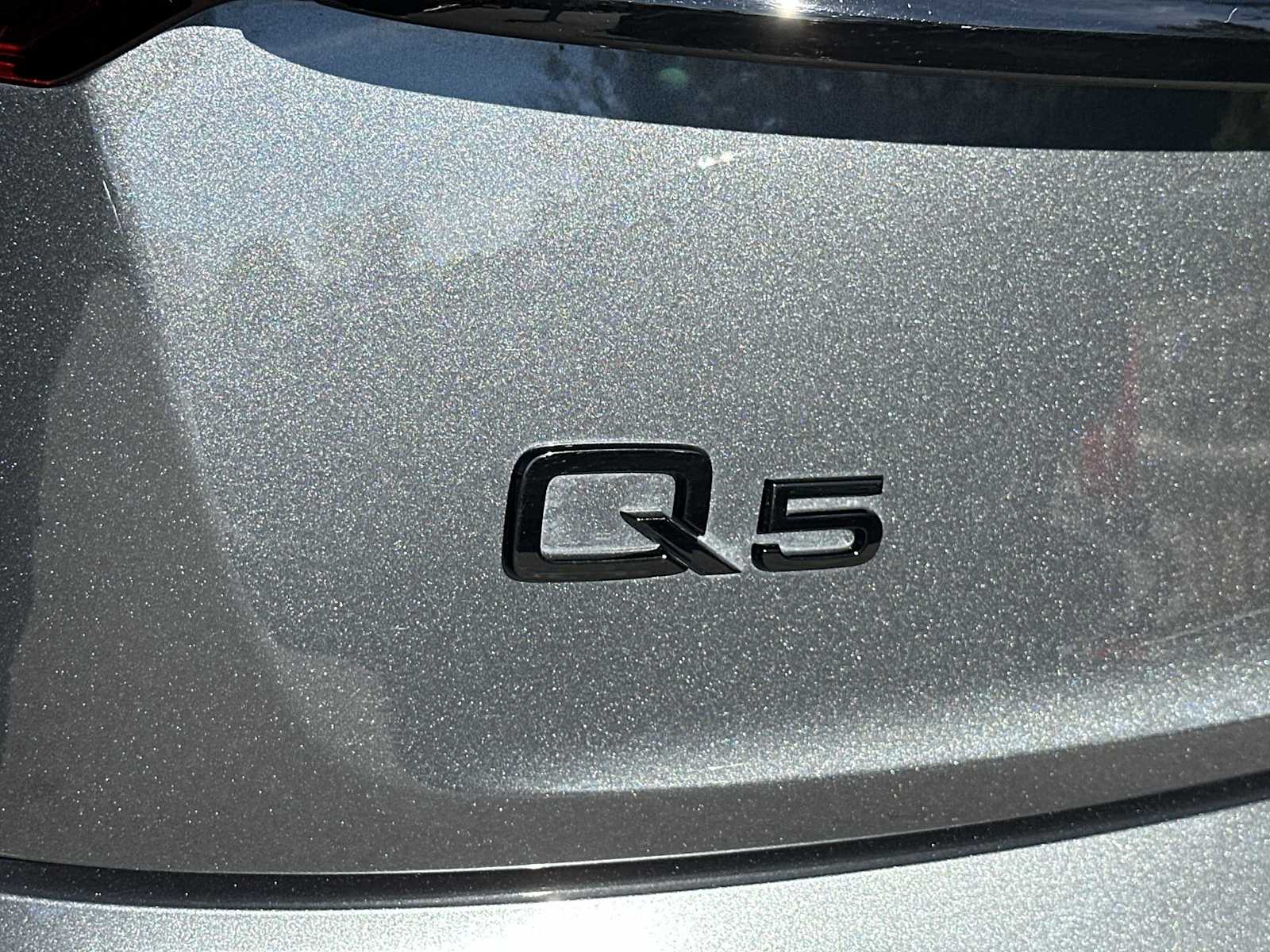 Thumbnail: 2025 Audi Q5 - 11