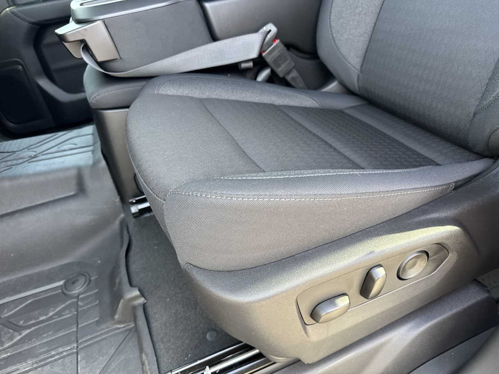 Thumbnail: 2025 Chevrolet Silverado 1500 - 20