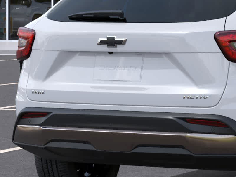 Thumbnail: 2026 Chevrolet Trax - 14