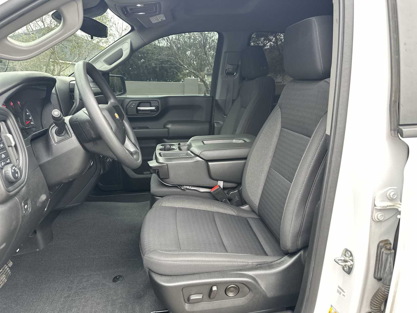 Thumbnail: 2022 Chevrolet Silverado 1500 - 2