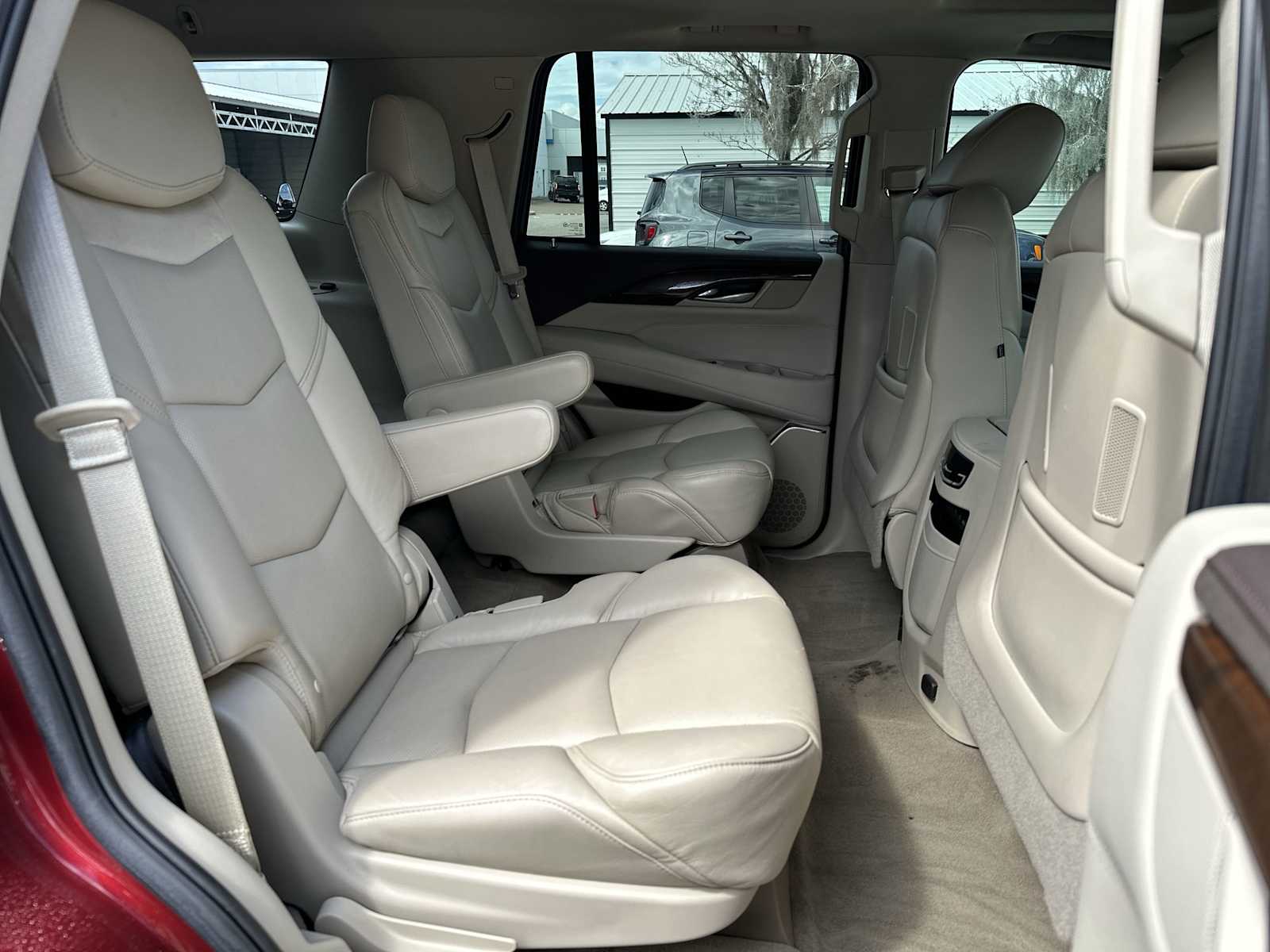 Thumbnail: 2017 Cadillac Escalade - 19