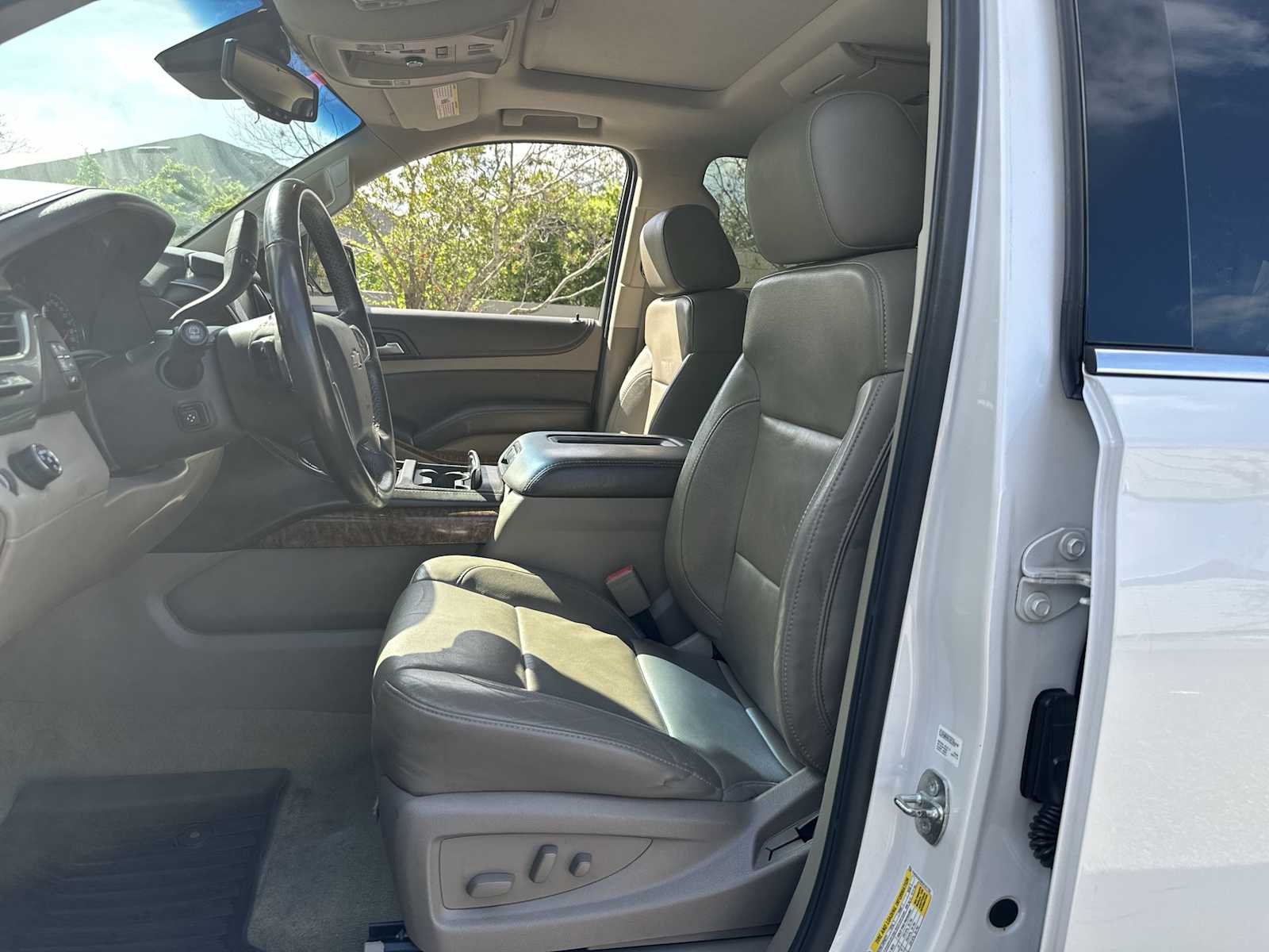 Thumbnail: 2016 Chevrolet Tahoe - 2