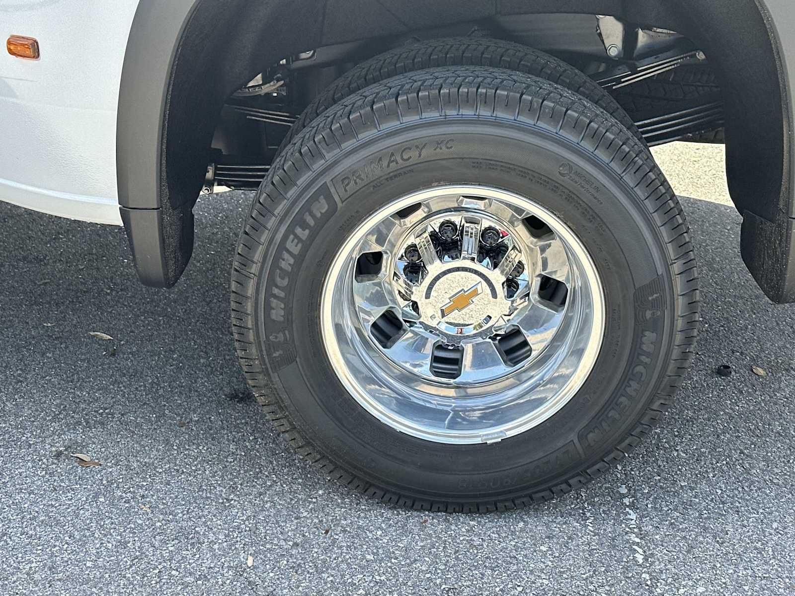 Thumbnail: 2026 Chevrolet Silverado 3500 - 12