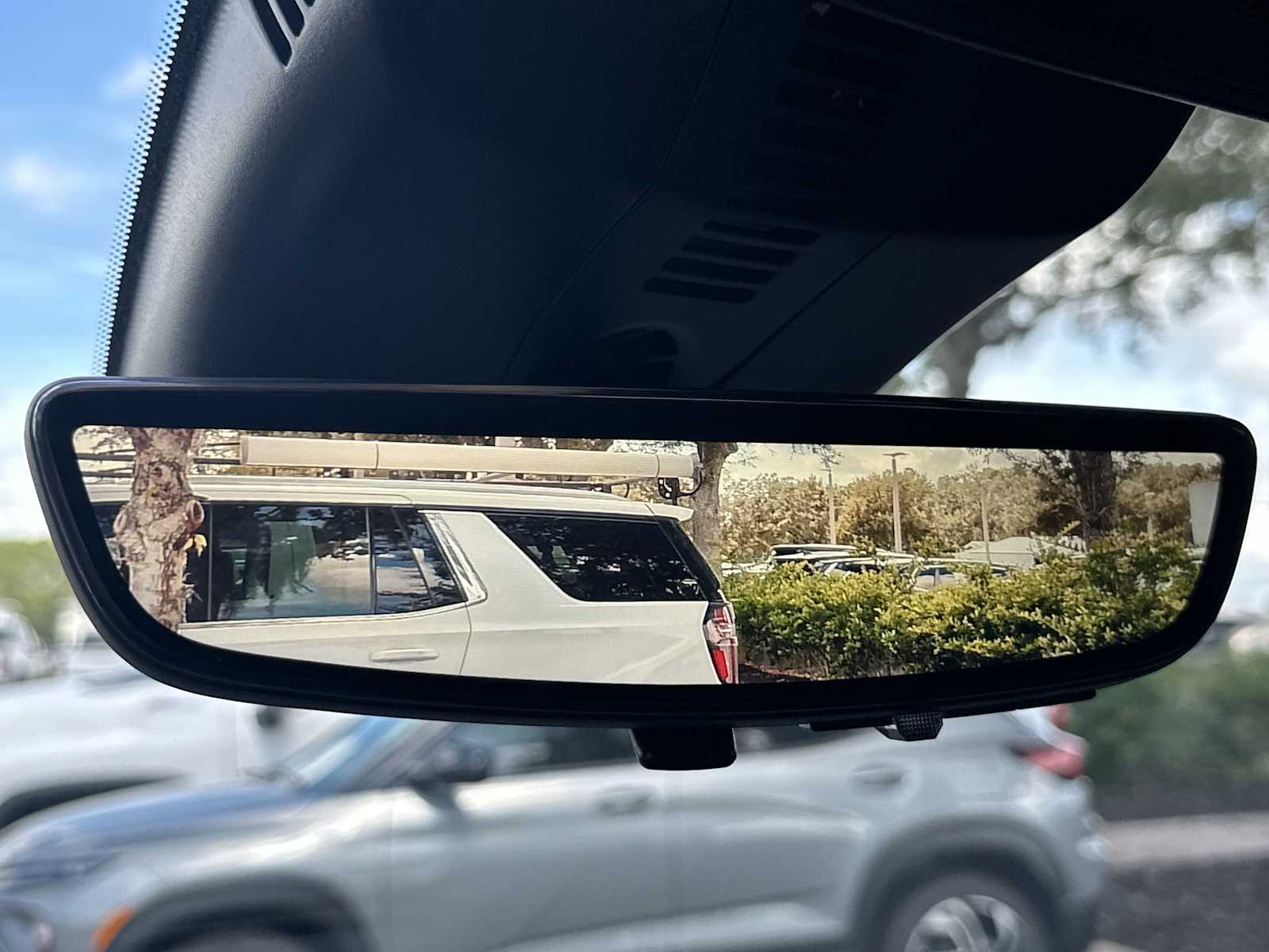 Thumbnail: 2026 Chevrolet Traverse - 28