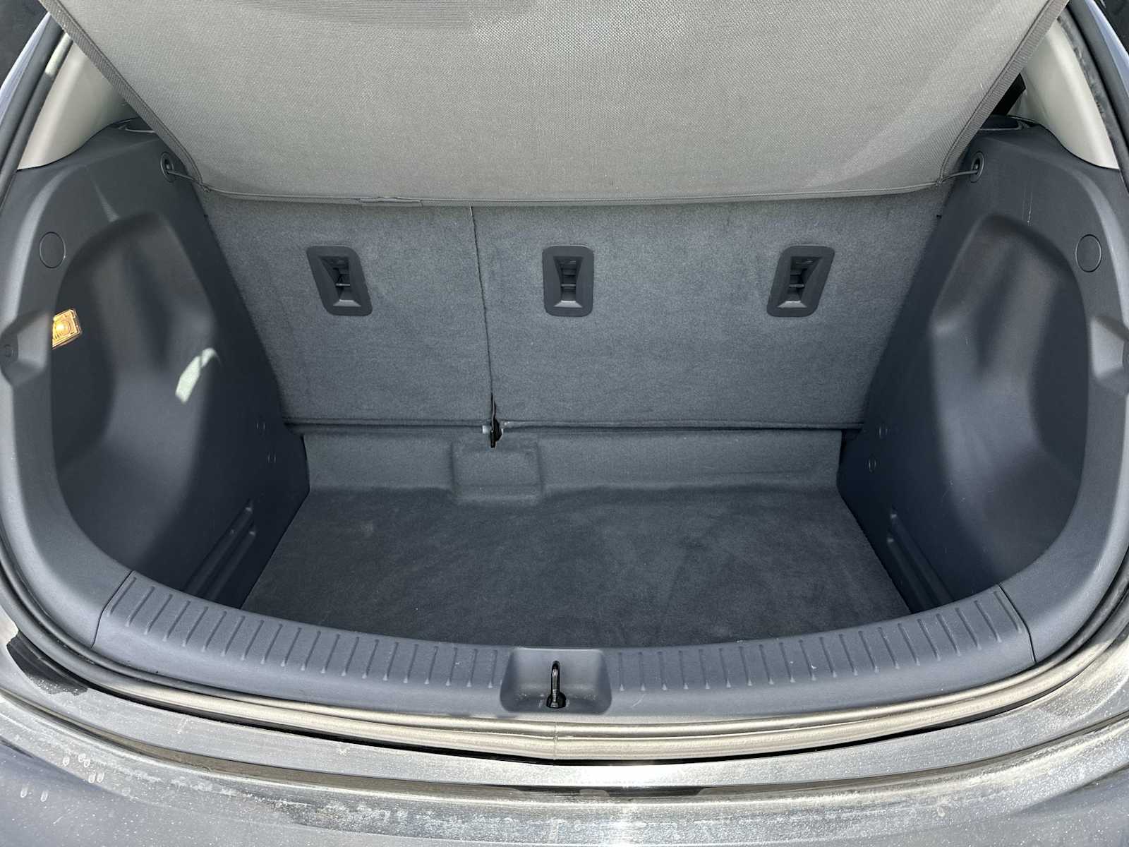 Thumbnail: 2020 Chevrolet Bolt EV - 25