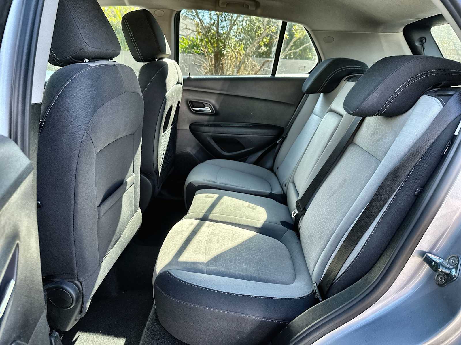 Thumbnail: 2016 Chevrolet Trax - 17