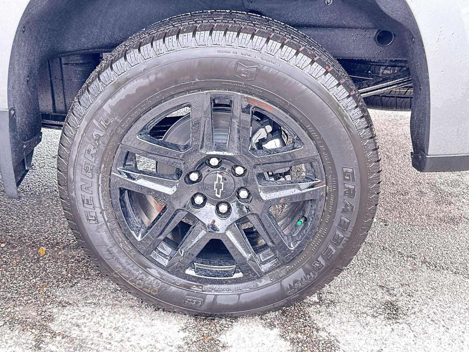 Thumbnail: 2026 Chevrolet Silverado 1500 - 12