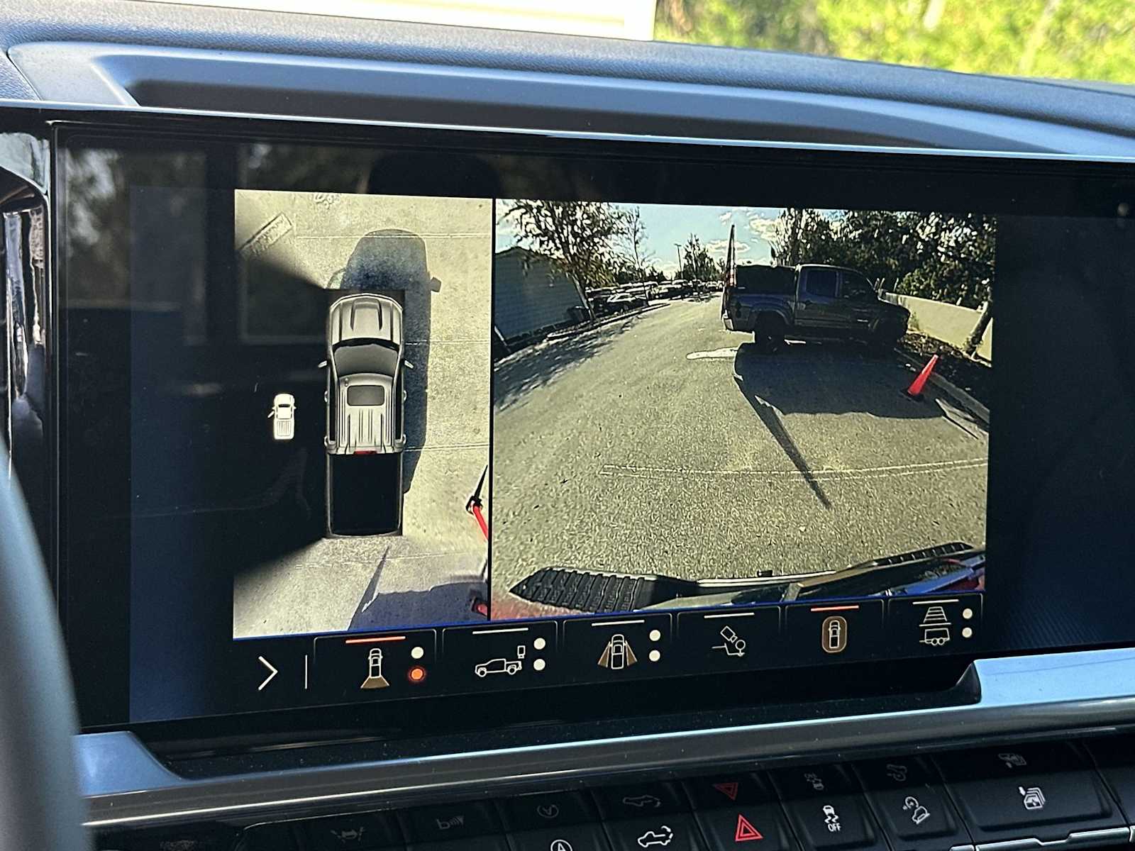 Thumbnail: 2026 Chevrolet Silverado 1500 - 23