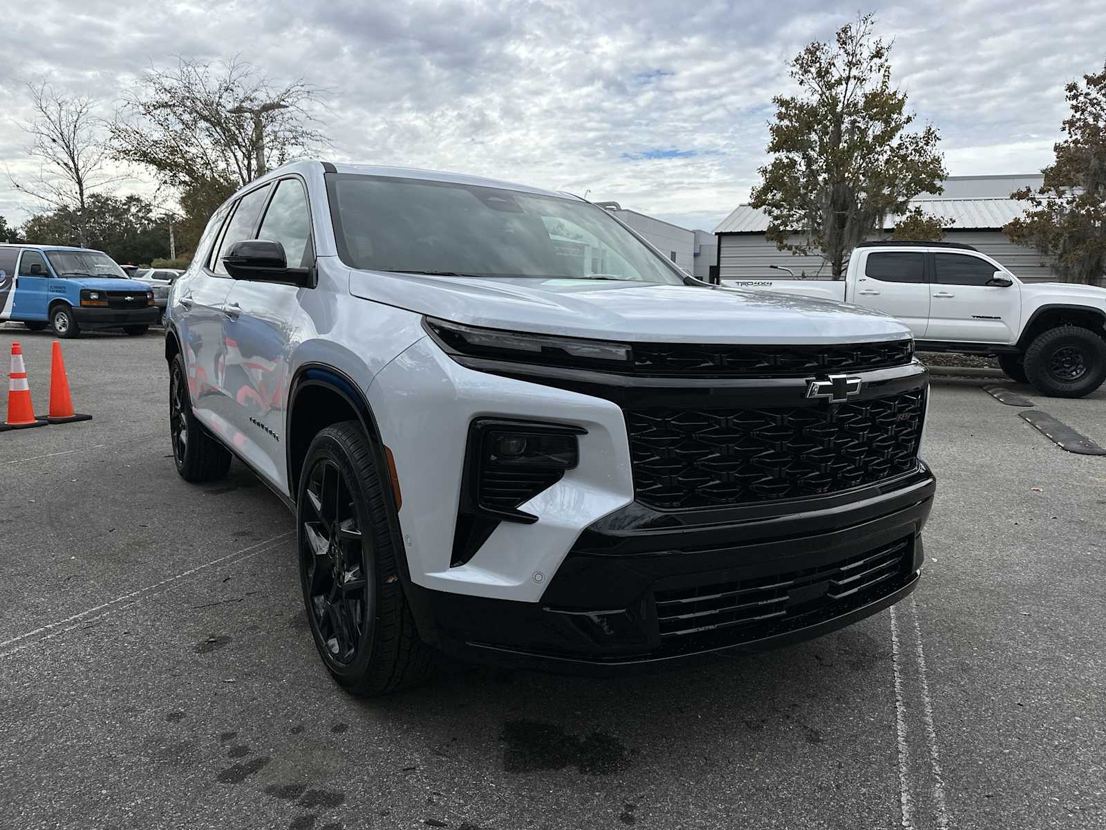 Thumbnail: 2026 Chevrolet Traverse - 8