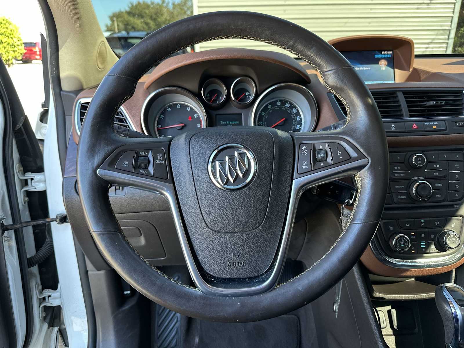 Thumbnail: 2015 Buick Encore - 21