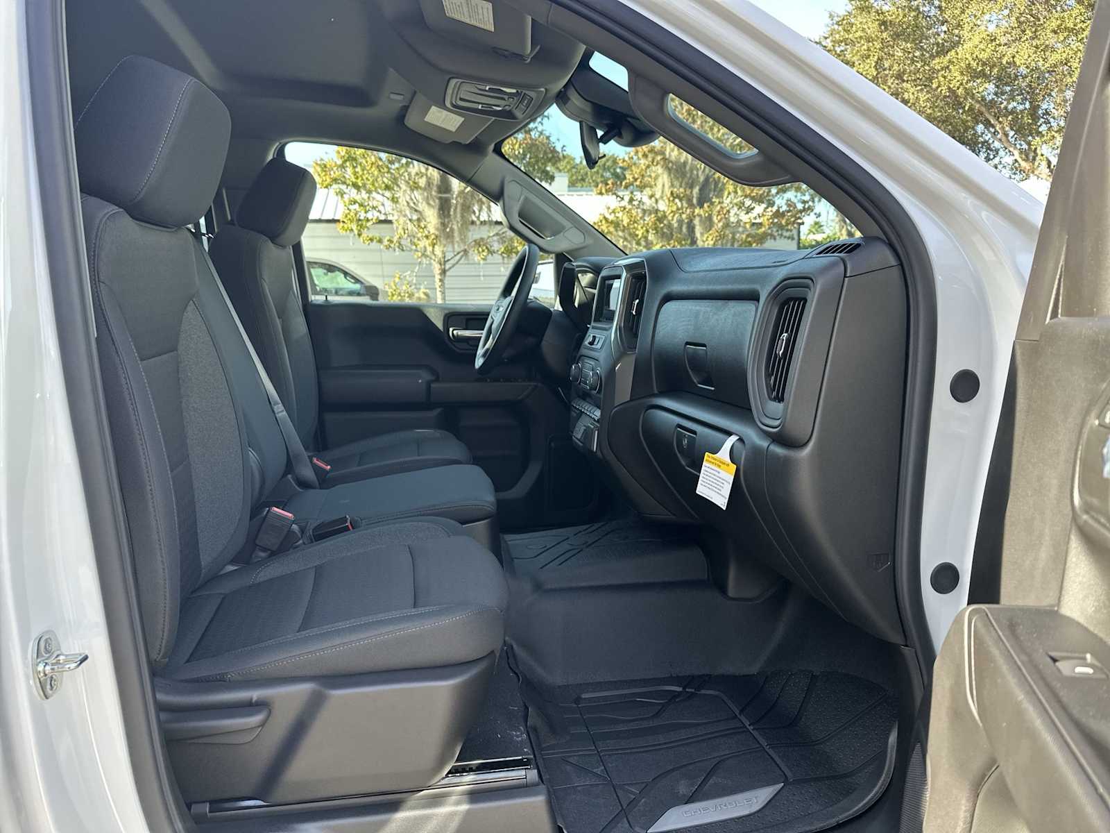 Thumbnail: 2026 Chevrolet Silverado 1500 - 19