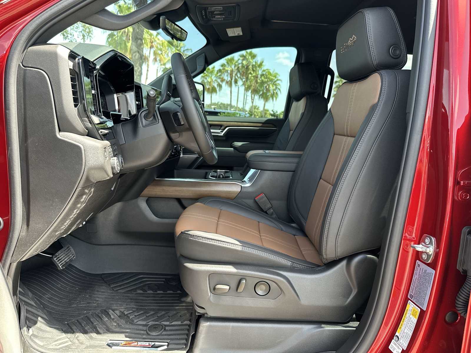 Thumbnail: 2025 Chevrolet Silverado 2500 - 15