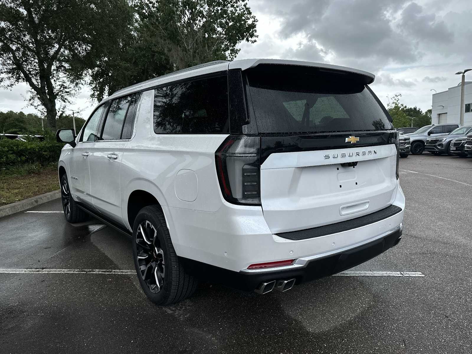 Thumbnail: 2025 Chevrolet Suburban - 4