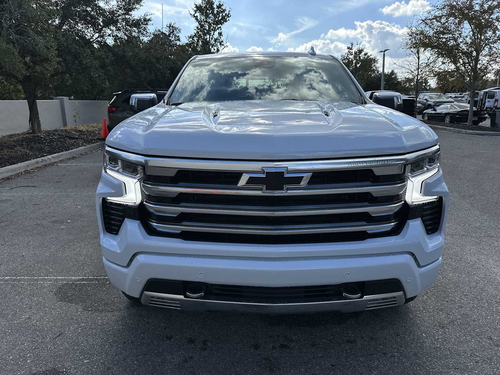 Thumbnail: 2026 Chevrolet Silverado 1500 - 9