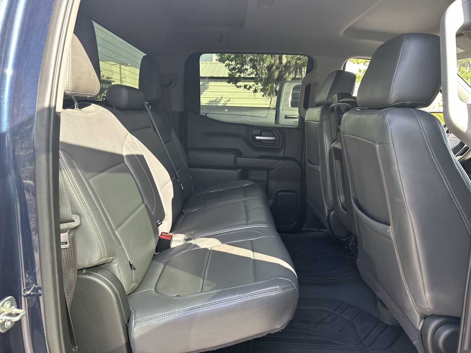 Thumbnail: 2020 Chevrolet Silverado 1500 - 18