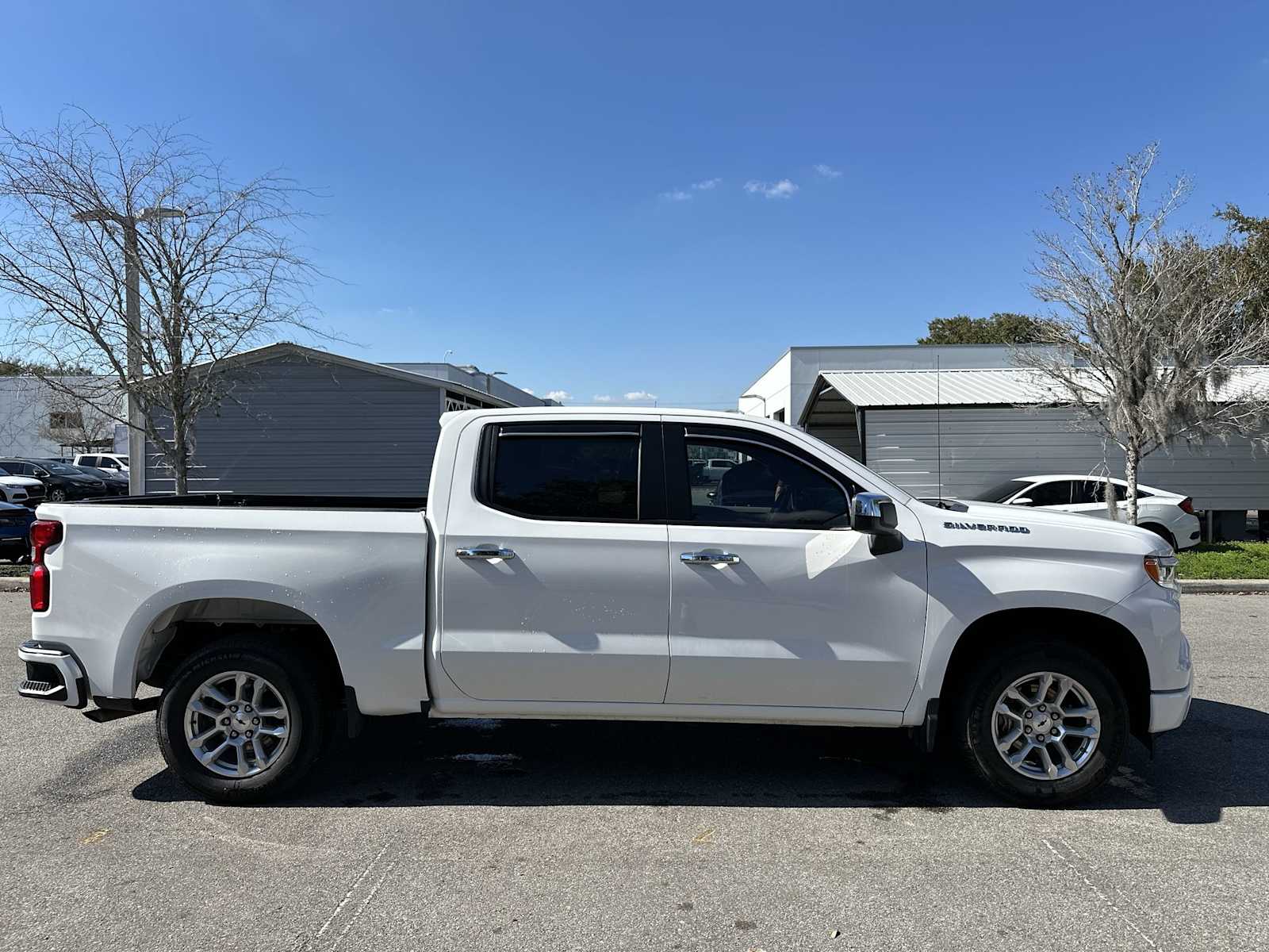 Thumbnail: 2025 Chevrolet Silverado 1500 - 7