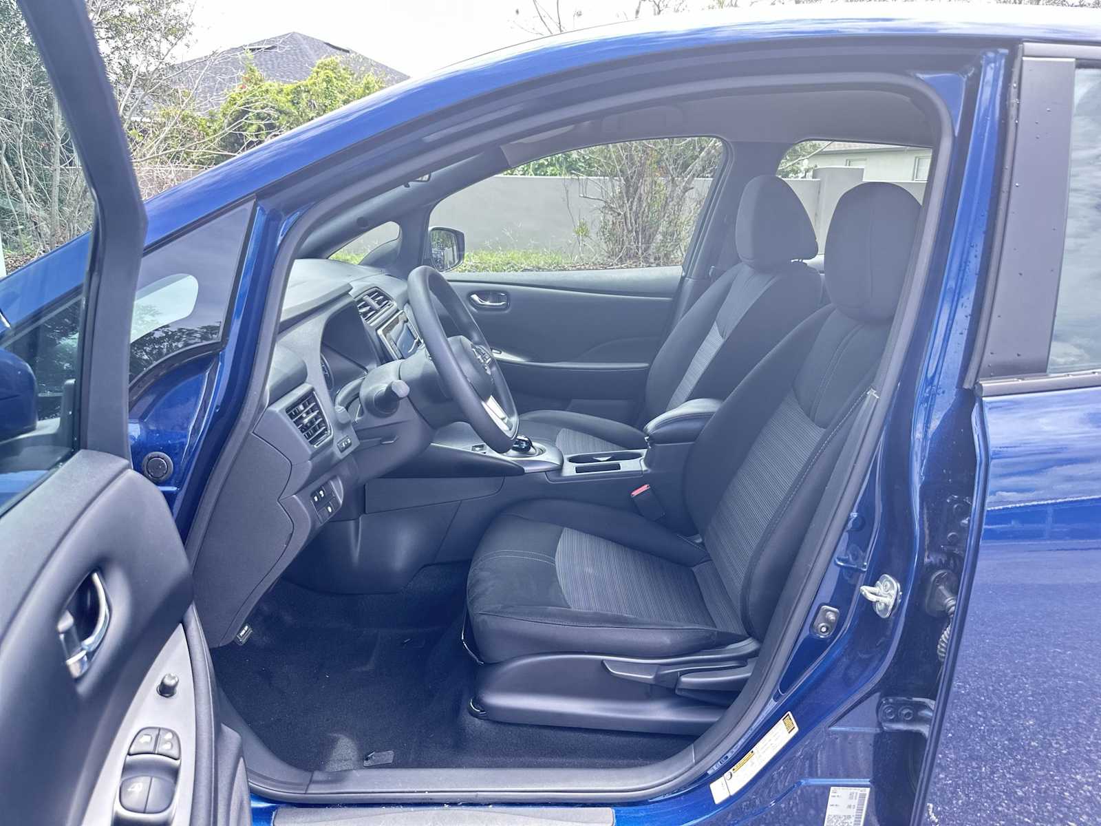 Thumbnail: 2021 Nissan Leaf - 2