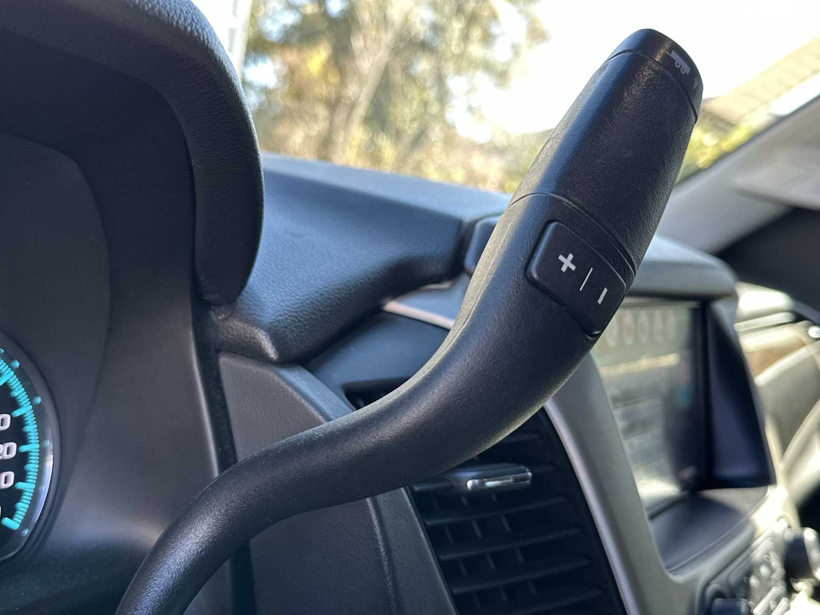 Thumbnail: 2019 GMC Yukon XL - 24