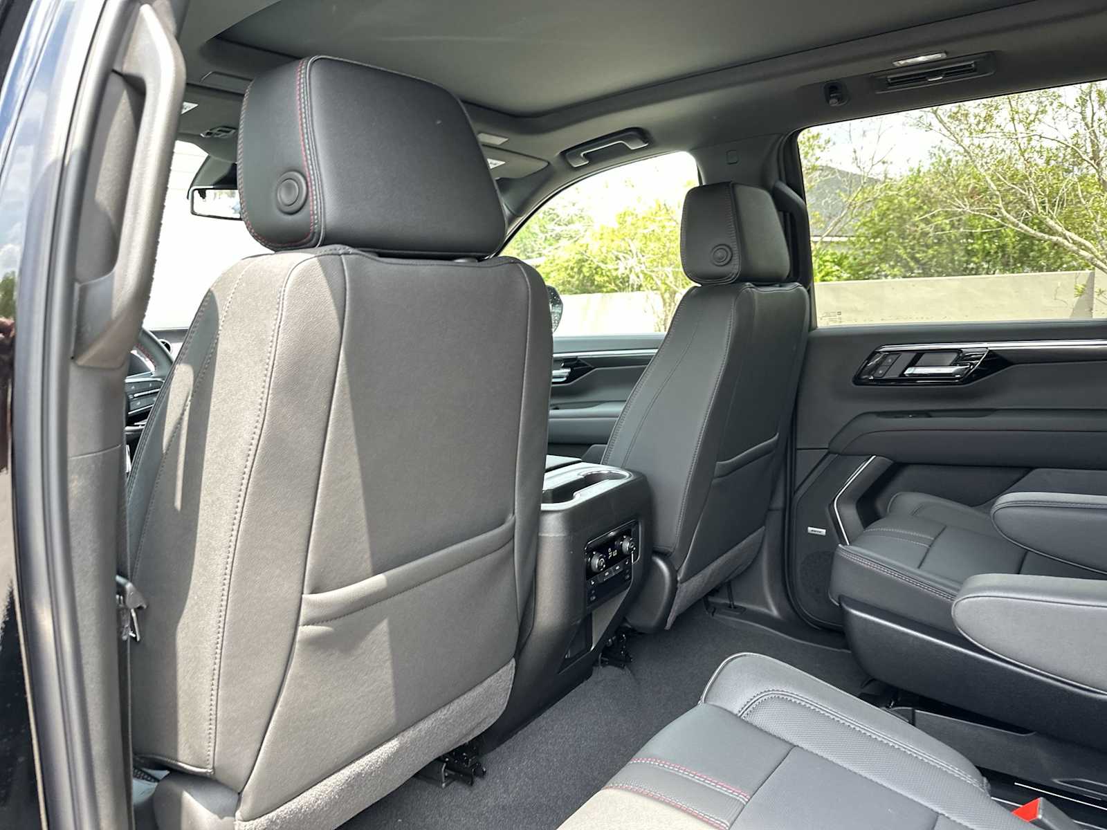 Thumbnail: 2026 Chevrolet Tahoe - 16
