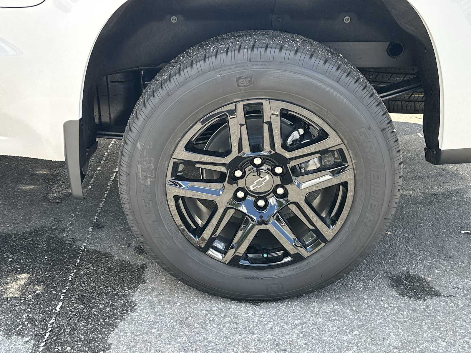 Thumbnail: 2026 Chevrolet Silverado 1500 - 12