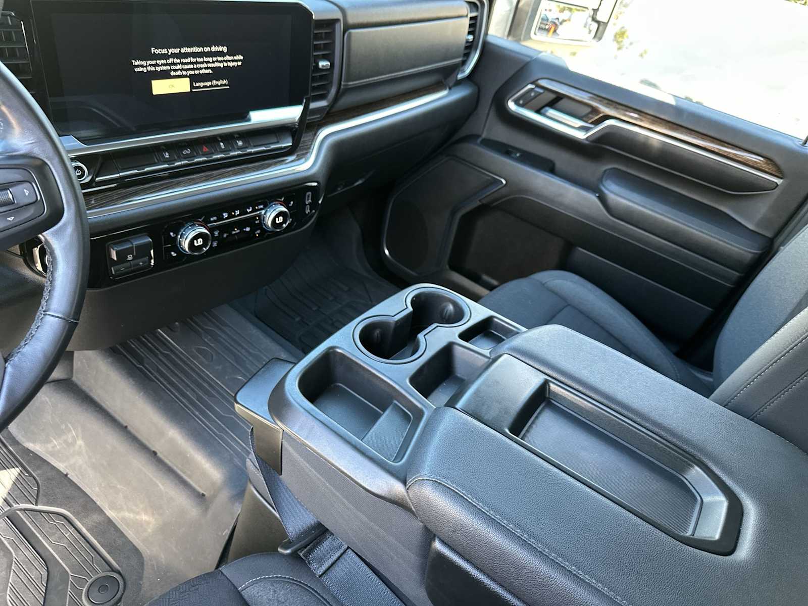 Thumbnail: 2024 GMC Sierra 2500 - 21