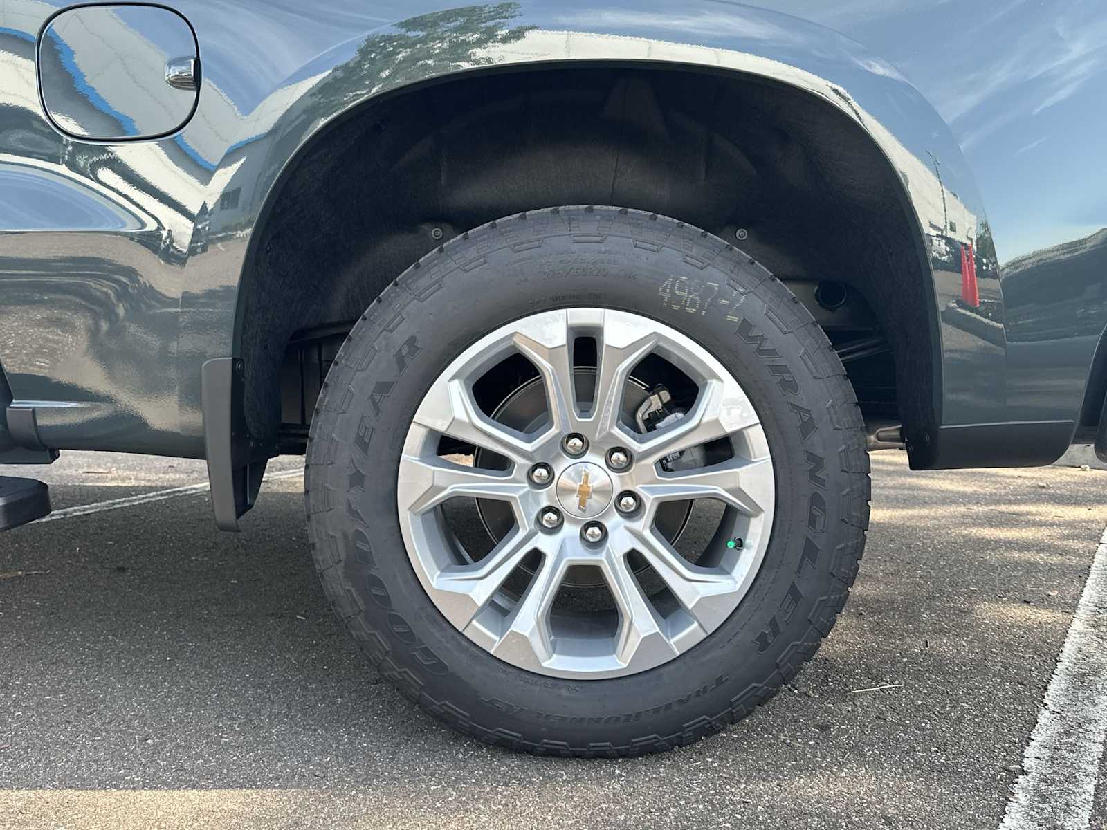 Thumbnail: 2026 Chevrolet Silverado 1500 - 12