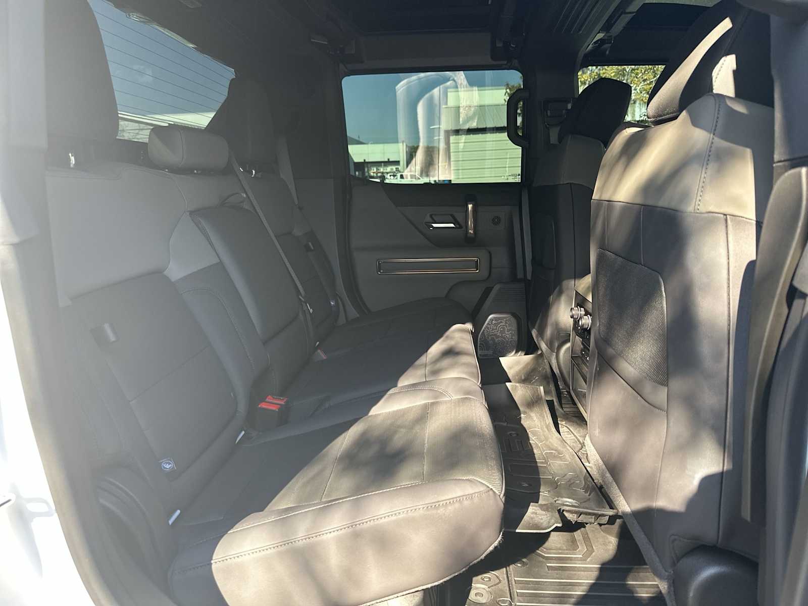 Thumbnail: 2025 GMC Hummer EV - 18