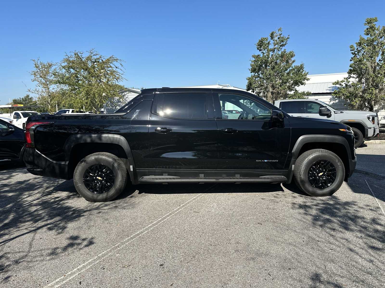 Thumbnail: 2026 Chevrolet Silverado EV - 7
