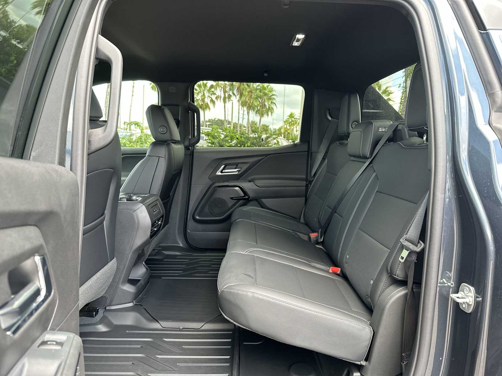 Thumbnail: 2026 Chevrolet Silverado EV - 17