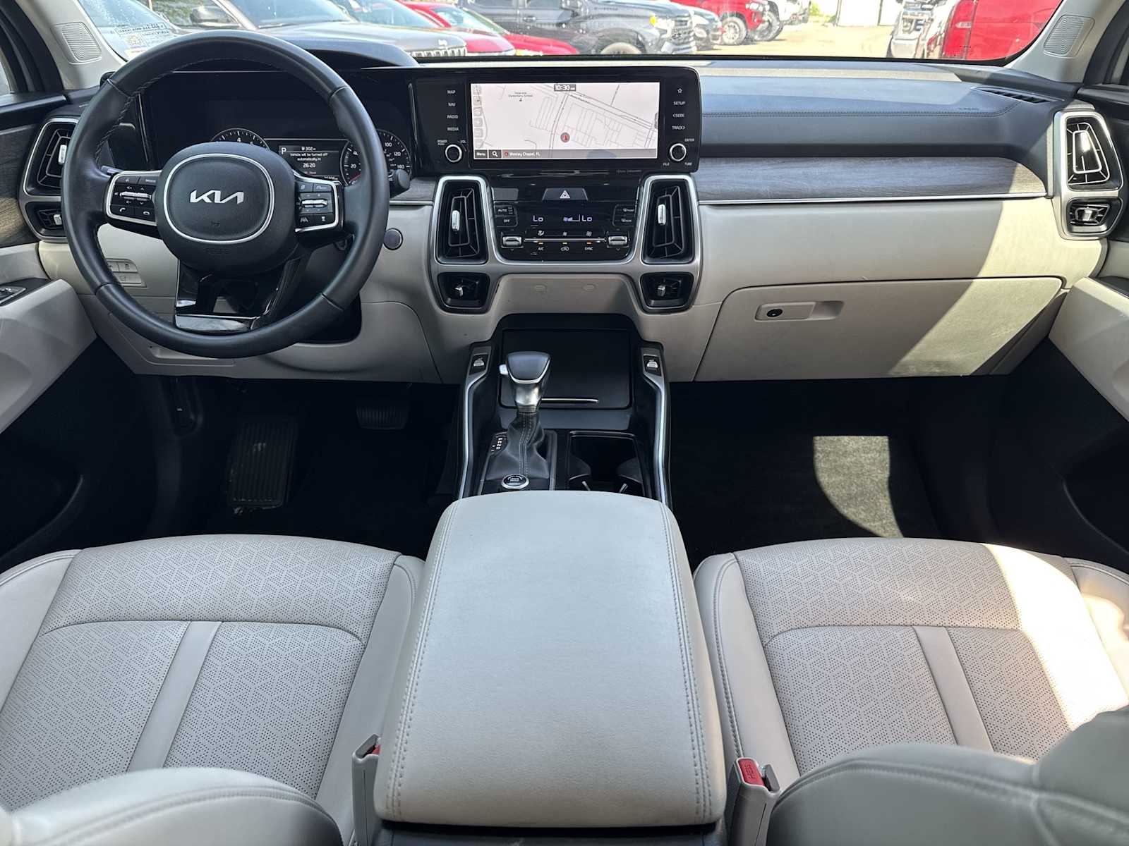 2023 Kia Sorento EX 10